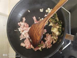 十分钟左右快手减脂餐——猪肉彩椒豆腐干的做法 步骤6