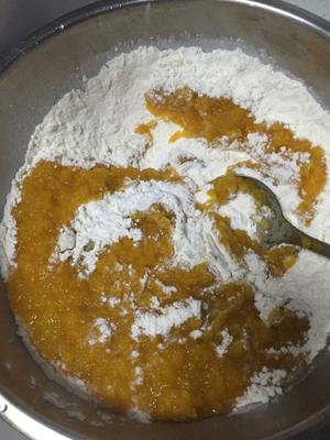 蒸南瓜饼-糯到心里的做法 步骤3