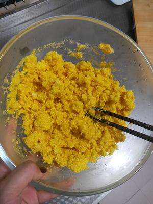 【粗粮】干吃都香玉米面窝窝头的做法 步骤4