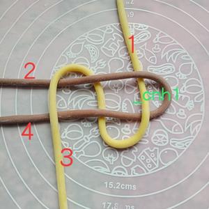 玉米结挂饰馒头（编结D） *花儿馒头249的做法 步骤7