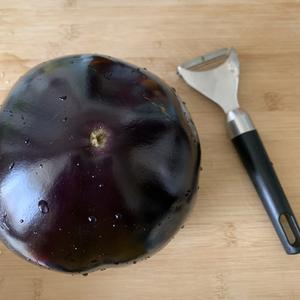 烧茄子的做法 步骤1