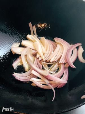 洋葱炒黄瓜?好吃极了的做法 步骤8