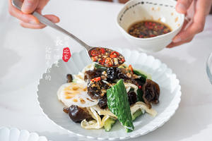 万能凉拌汁—凉拌黄瓜木耳莲藕腐竹的做法 步骤11