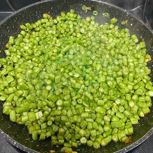 豇豆外婆菜的做法 步骤2