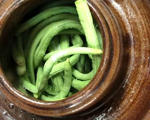 独家秘制啤酒?酸豆角-如果我有很多长豆角系列的做法 步骤8