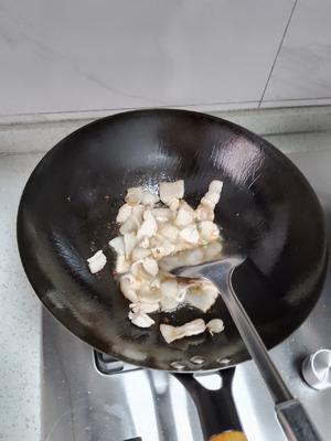 豇豆茄子烧肉的做法 步骤2