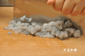 虾滑酿豇豆的做法 步骤3