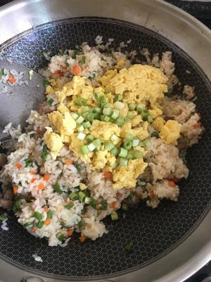 应季蔬菜「豇豆炒饭?」的做法 步骤12