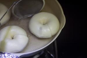 豆乳红豆年糕贝果?外酥内软?好吃到舔手指的做法 步骤11