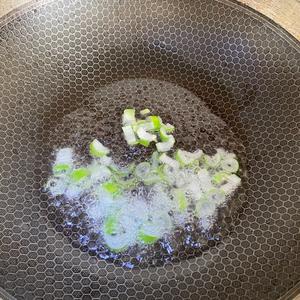 比肉都好吃的青椒炒土豆片?简单又美味❗️的做法 步骤10