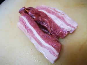 下饭菜：洋葱青椒炒肉片的做法 步骤1