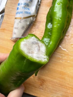 青椒和虾滑✅完美搭配的做法 步骤2