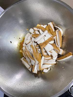 香干炒青椒（比荤菜还好吃的素菜）的做法 步骤6