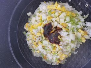 土豆青椒焖饭的做法 步骤8