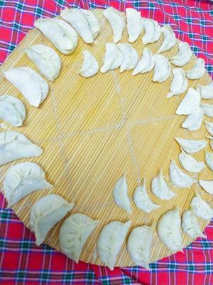 青椒茄子素馅蒸（煮）饺子的做法 步骤8