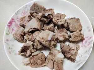 黄豆苦瓜排骨汤的做法 步骤1