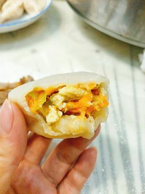 西葫芦胡萝卜虾仁鸡蛋饺子@素饺子→附麦穗包法的做法 步骤22
