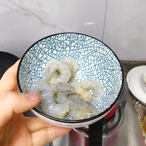 西葫芦虾仁蔬菜饼的做法 步骤1