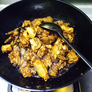 毛豆烧鸡的做法 步骤7