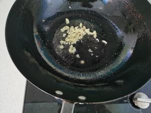 毛豆香干炒肉的做法 步骤10