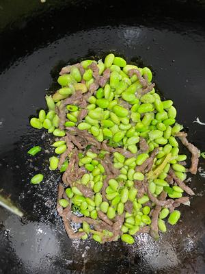 超简单榨菜毛豆牛肉丝，米饭刺客来啦的做法 步骤6