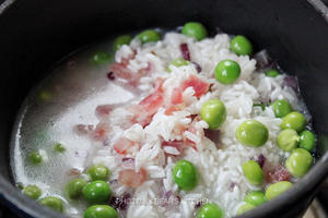 隆平芯米之豌豆腊肠饭的做法 步骤6