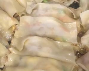 鲜香菇胡萝卜青豆猪精肉鸡蛋锅贴的做法 步骤10