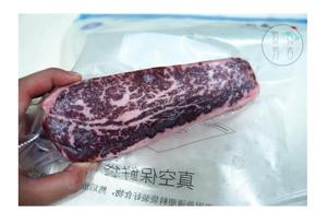 【青豆豆的低卡健康餐】低温慢煮做牛排（转发）的做法 步骤7