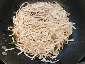 扁豆焖面的做法 步骤13
