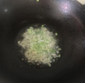 给芸豆盖个被子吧⋯⋯芸豆烀饼一锅出的做法 步骤3