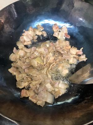 四季豆炒肉的做法 步骤3