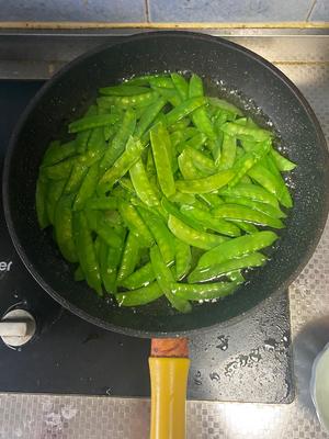 荷兰豆炒肉片的做法 步骤4