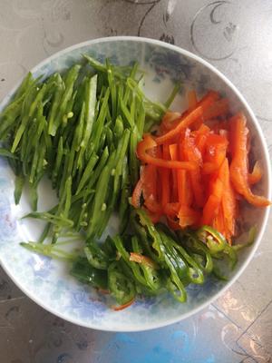 土豆丝炒荷兰豆丝的做法 步骤4