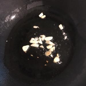 腊肠炒荷兰豆的做法 步骤10