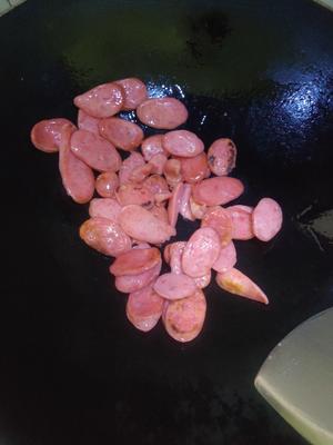 菜椒炒热狗的做法 步骤1