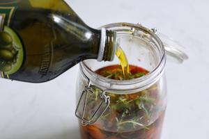 怎么做油浸小番茄？百搭西餐佐菜的做法 步骤4