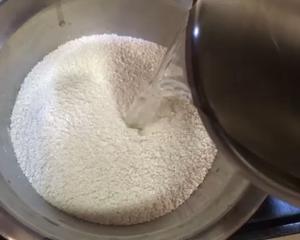 千层红豆椰汁马蹄糕的做法 步骤7