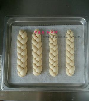 葡萄干奶酥辫子面包的做法 步骤10