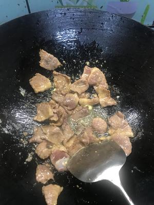 丝瓜鸡蛋炒肉的做法 步骤3