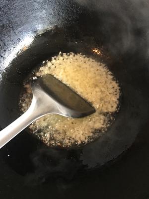 巨好吃「蒜蓉粉丝蒸丝瓜?」的做法 步骤5