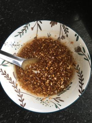巨好吃「蒜蓉粉丝蒸丝瓜?」的做法 步骤9