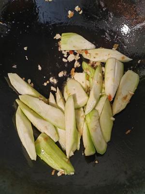 丝瓜炒蛋的做法 步骤5