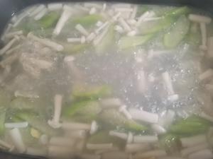 白玉菇鸡蛋丝瓜汤（原汁原味）的做法 步骤8