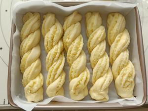 椰蓉+面包=绝配的做法 步骤13