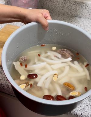 椰子乳鸽汤的做法 步骤9