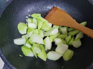 蛏子&丝瓜搞一起的做法 步骤6
