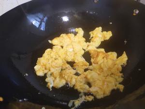 低脂低卡，好吃不胖的秋葵炒鸡蛋，巨好吃的做法 步骤6