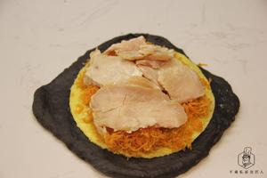 墨鱼汁鸡肉面包+墨鱼汁草莓面包的做法 步骤10