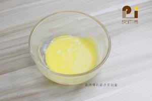 法式草莓蛋糕 fraisier 慕斯林奶油应用之一的做法 步骤8