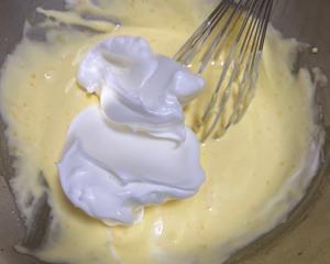 最常做的橙子戚风?的做法 步骤8